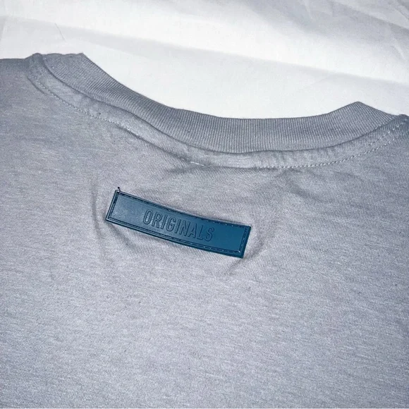 Brooklyn Cloth Originals Center Chest Tonal Embroidery Tee, Size L - Picture 4 of 9